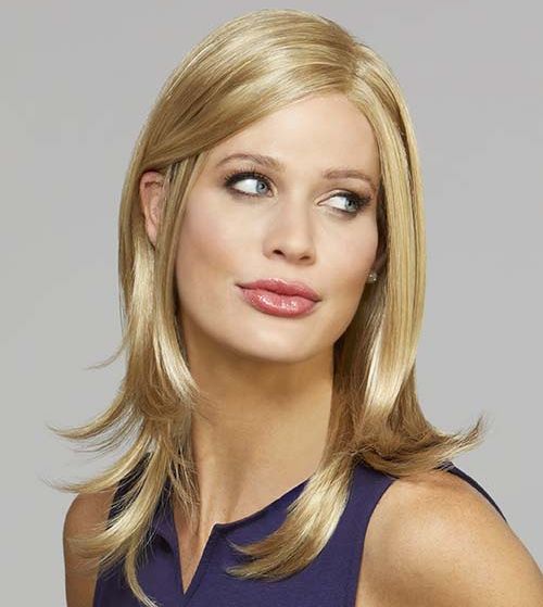 Hnery Margu Presley wig in blonde