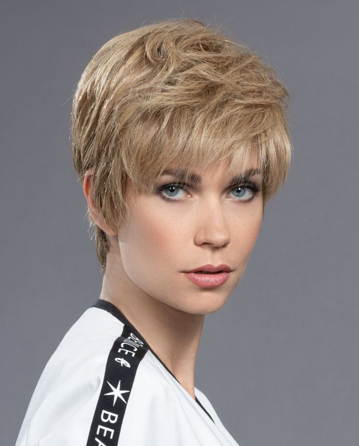 Short wig By Ellen Wille