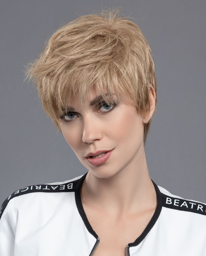 Encore blonde short wig