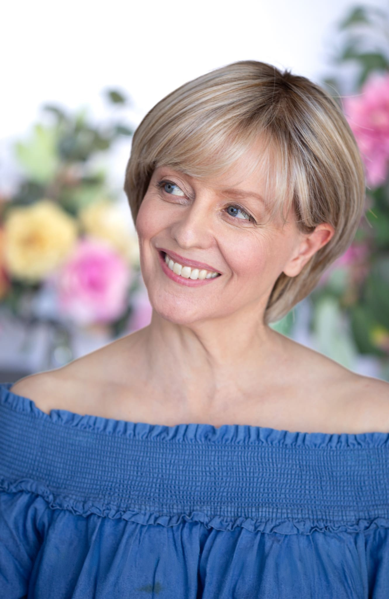 Collette petite wig company colour Byron Bay 