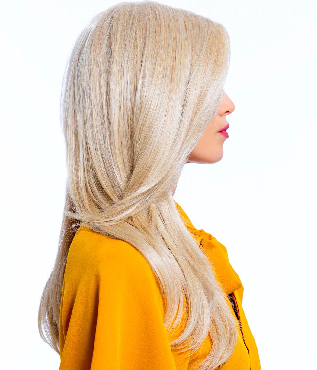 Sensational wig in blonde side view