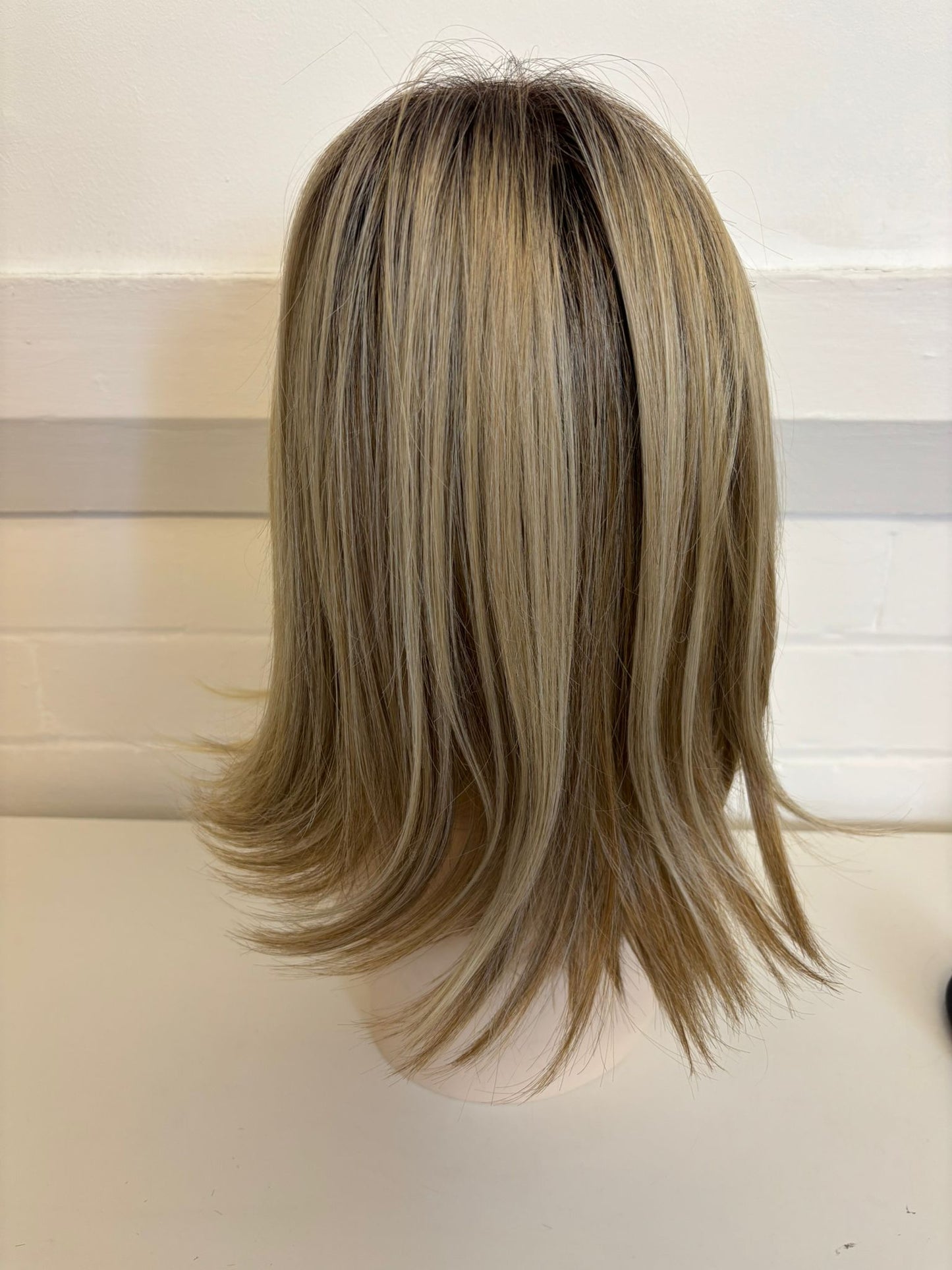Melody Mono- Sahara Beige Rooted-  Hair Power Collection Ellen Wille